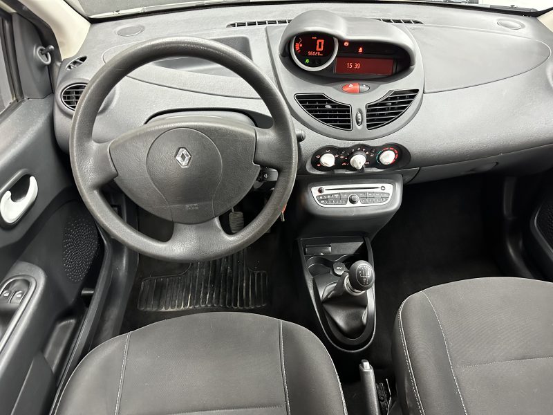 RENAULT TWINGO II 2011