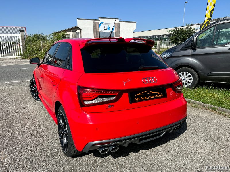 AUDI S1 2017