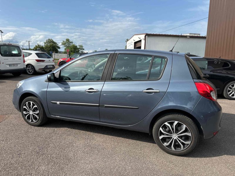 RENAULT CLIO III 2010