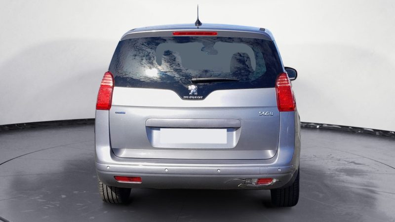 PEUGEOT 5008 2016