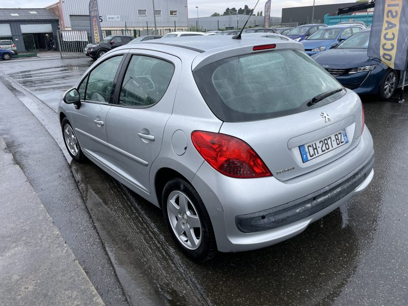 PEUGEOT 207 2006