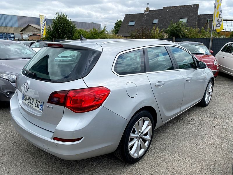 OPEL ASTRA J 1.7 CDT 110 Sports Tourer 