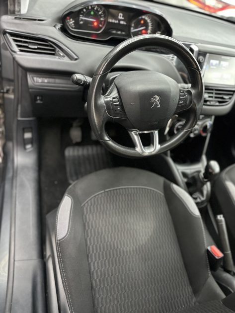 PEUGEOT 208 I 2016