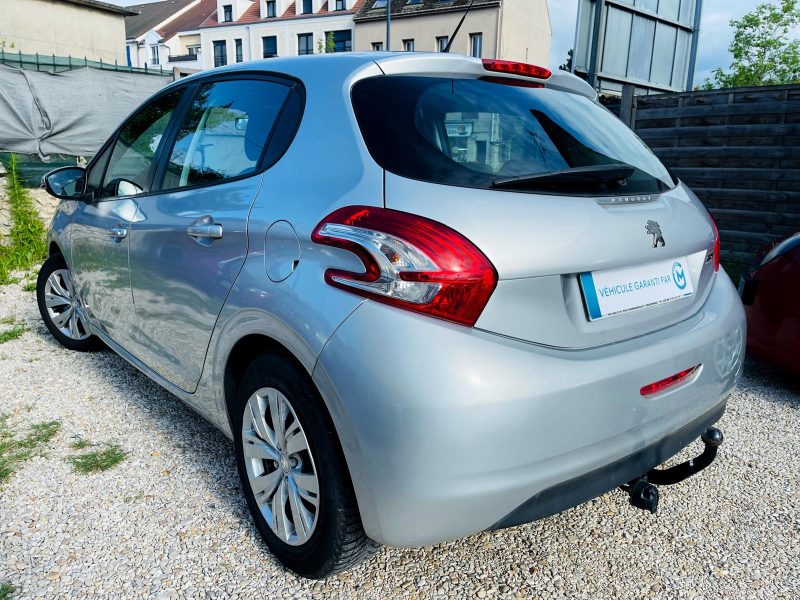 PEUGEOT 208 I 2012