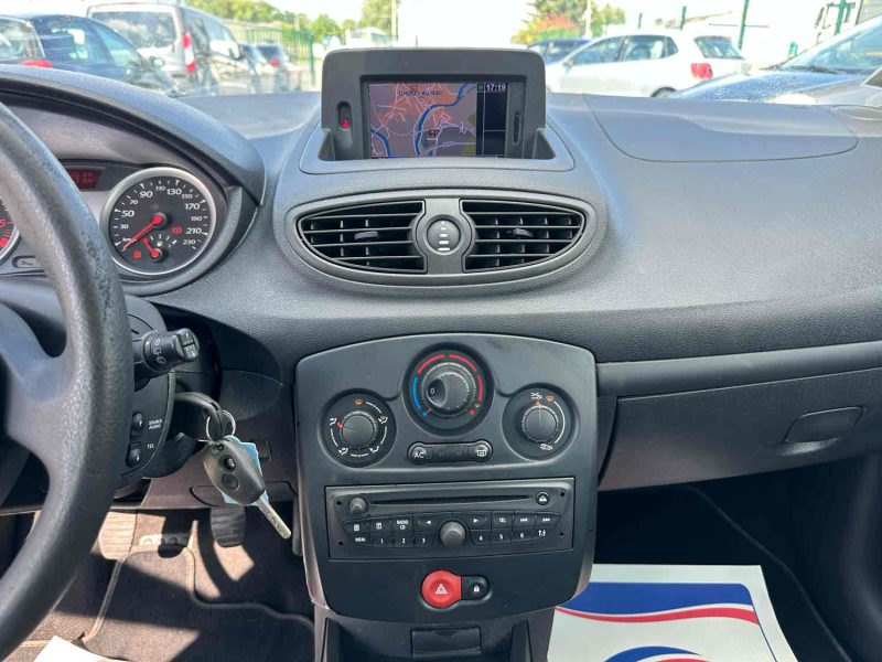 Renault  Clio 1.5 dCi 1461cm3 75cv ECO2 BUSINESS CLIM TOMTOM