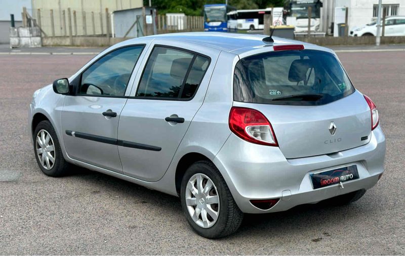 Renault  Clio 1.5 dCi 1461cm3 75cv ECO2 BUSINESS CLIM TOMTOM