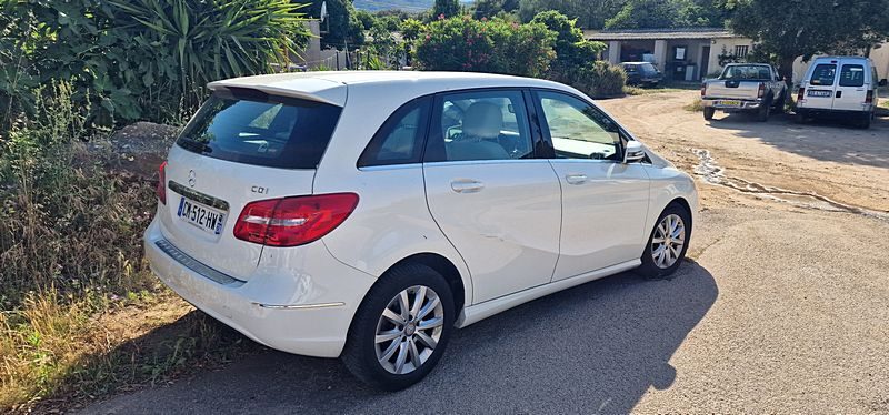 MERCEDES CLASSE B Sports Tourer 2012