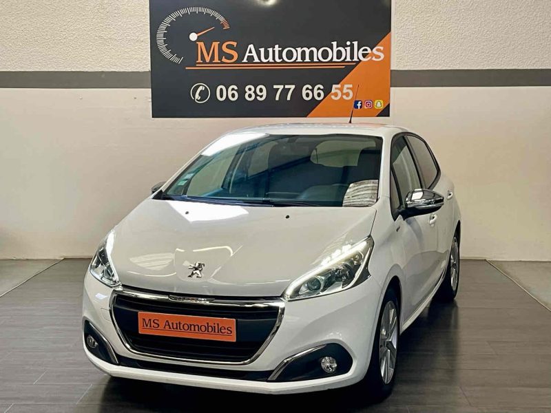 PEUGEOT 208 2016