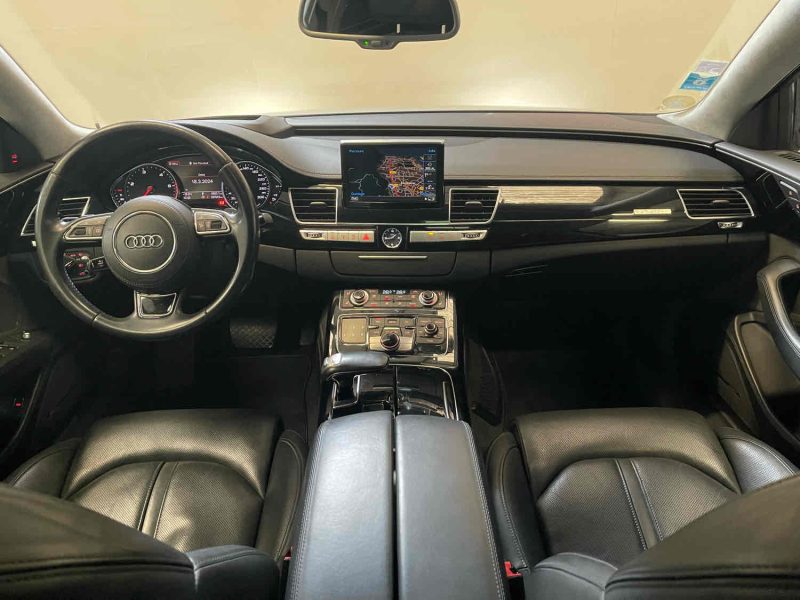 AUDI A8  2014