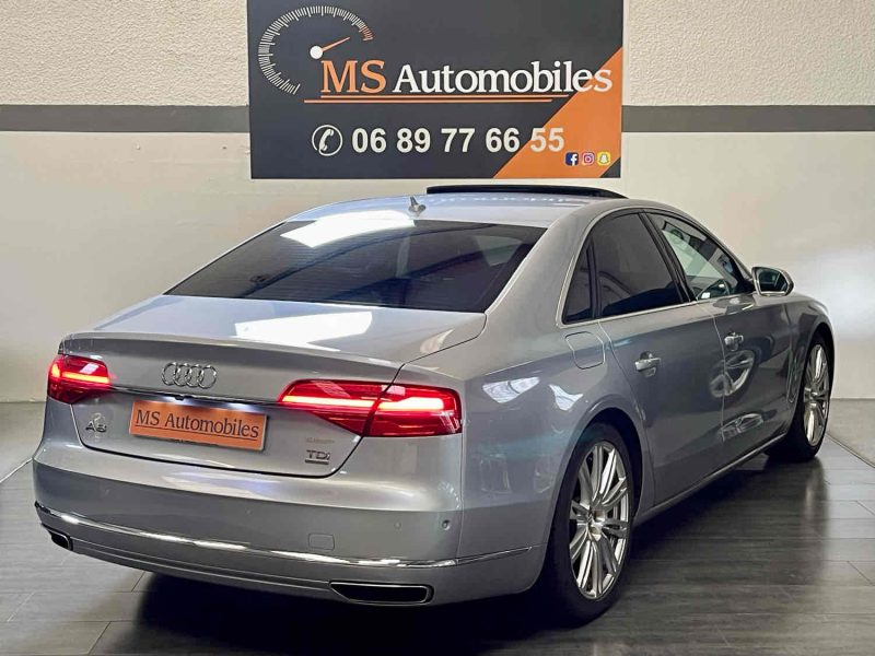 AUDI A8  2014