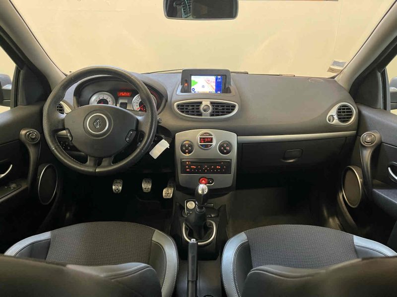 RENAULT CLIO III 2009