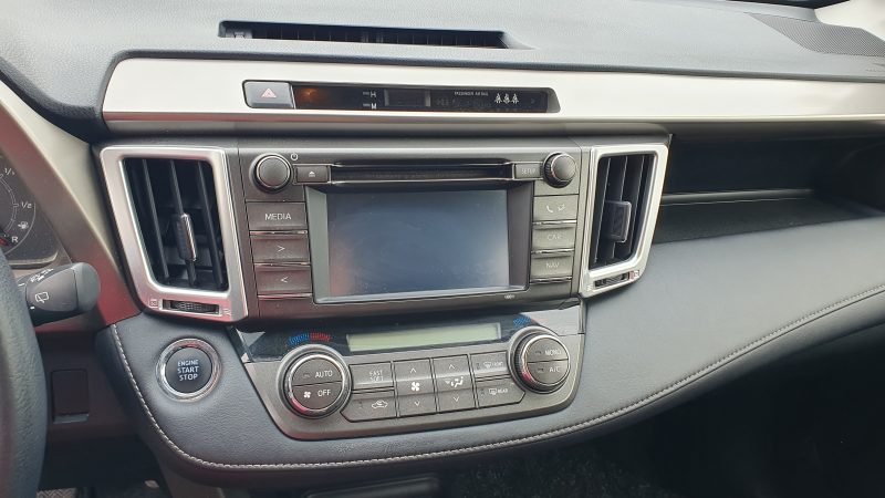 TOYOTA RAV 4 IV 2015