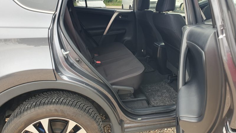 TOYOTA RAV 4 IV 2015