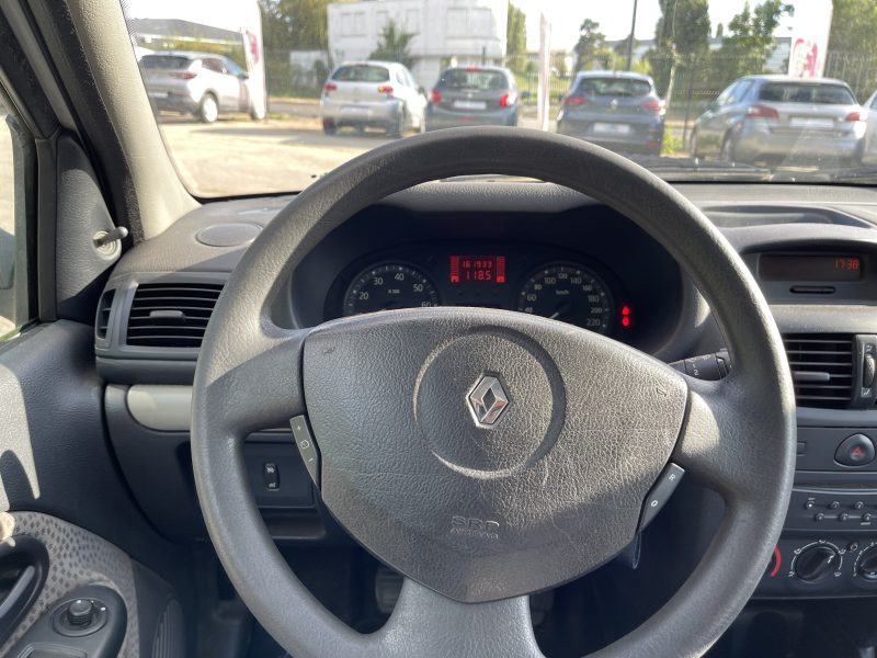 RENAULT CLIO 2006