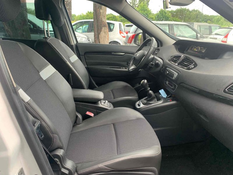 RENAULT MEGANE SCENIC 2012