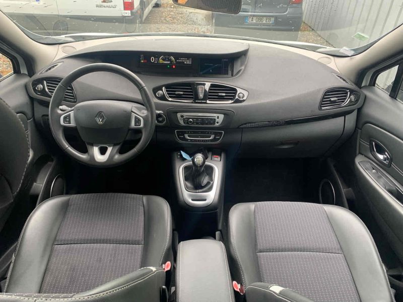 RENAULT MEGANE SCENIC 2012