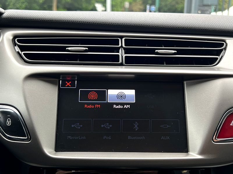 CITROEN C3 II PHASE 2 FEEL 1.2 82 ECRAN TACTILE APPLE CARPLAY REGULATEUR CRIT AIR 1 - GARANTIE 1 AN