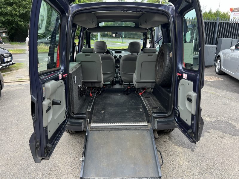 RENAULT KANGOO (2) TPMR 1.5 DCI 80 AMENAGE TRANSPORT HANDICAPE FAUTEUIL / 5 PORTES - GARANTIE 1 AN