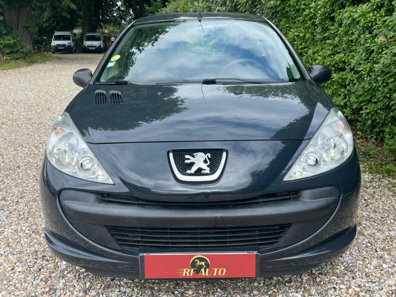 PEUGEOT 206+ 2010 1.4 i (75Ch)