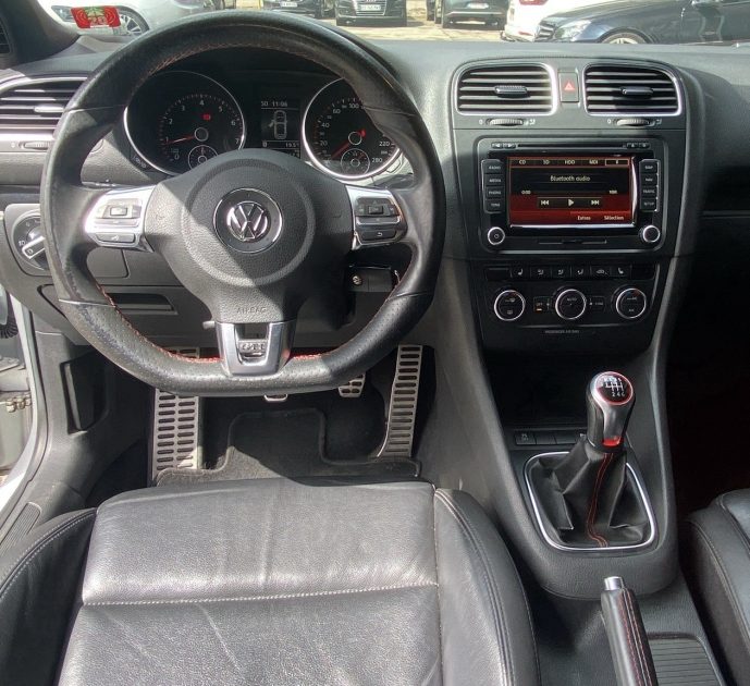 VOLKSWAGEN GOLF 2014