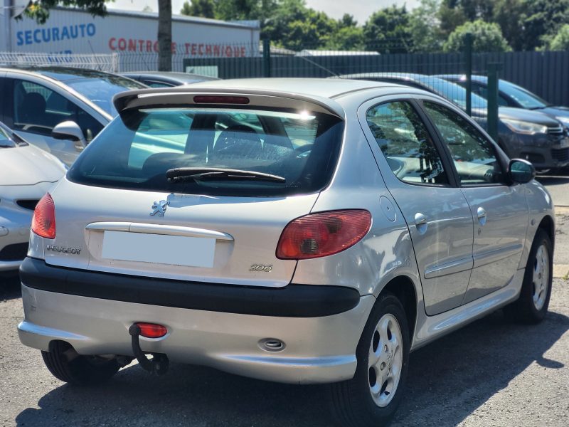 PEUGEOT 206  2003