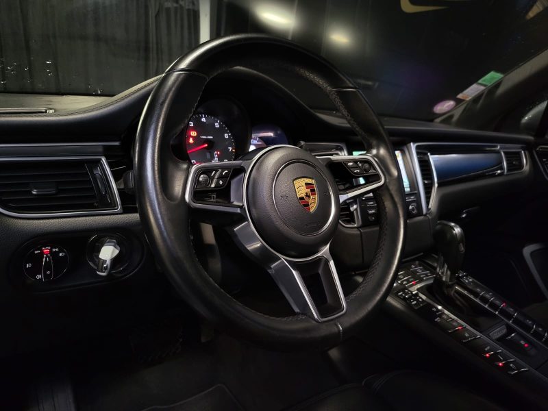 PORSCHE MACAN S 3.0 340cv TOIT OUVRANT / ECHAPPEMENT SPORT / CAMERA 360 / SUSPENSION PILOTE 