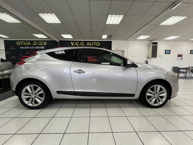 RENAULT MEGANE COUPE DCI 130CH FAP ECO2 PRIVILEGE