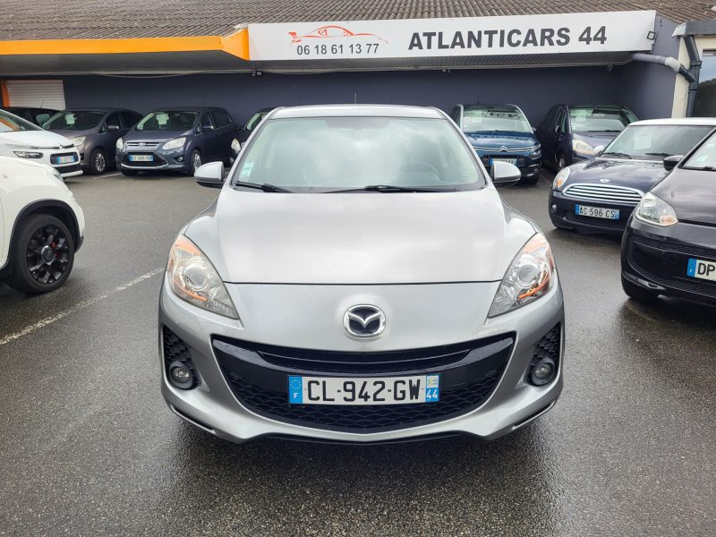 MAZDA 3 2012