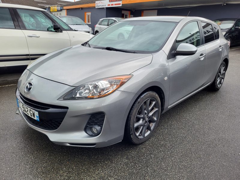 MAZDA 3 2012