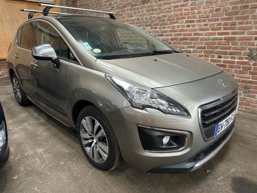 PEUGEOT 3008 SUV 2016 1.6 HDi 112CV ALLURE