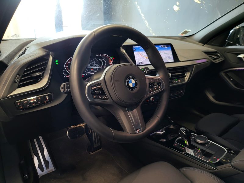 BMW SERIE 1 118i 136cv M SPORT GARANTIE BMW / KEYLESS / PACK LUMIERE D'AMBIANCE / APPLE CARPLAY /  