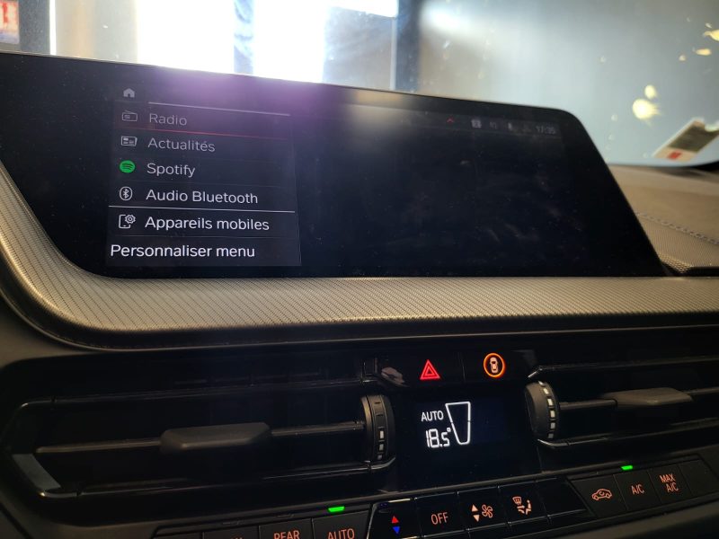 BMW SERIE 1 118i 136cv M SPORT GARANTIE BMW / KEYLESS / PACK LUMIERE D'AMBIANCE / APPLE CARPLAY /  