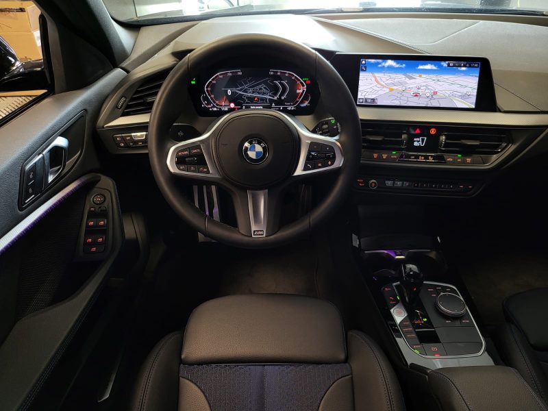 BMW SERIE 1 118i 136cv M SPORT GARANTIE BMW / KEYLESS / PACK LUMIERE D'AMBIANCE / APPLE CARPLAY /  