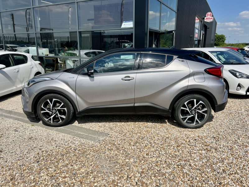 TOYOTA C-HR 1.8 HYBRID 122H GRAPHIC 2017