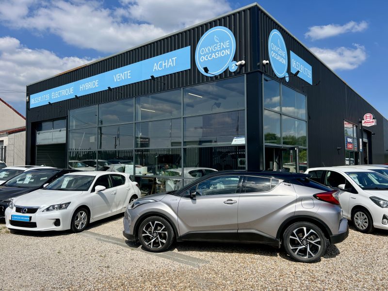 TOYOTA C-HR 1.8 HYBRID 122H GRAPHIC 2017