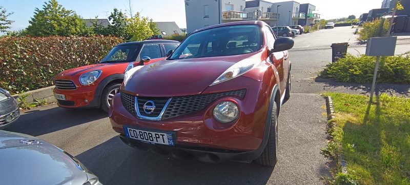 NISSAN JUKE 2012