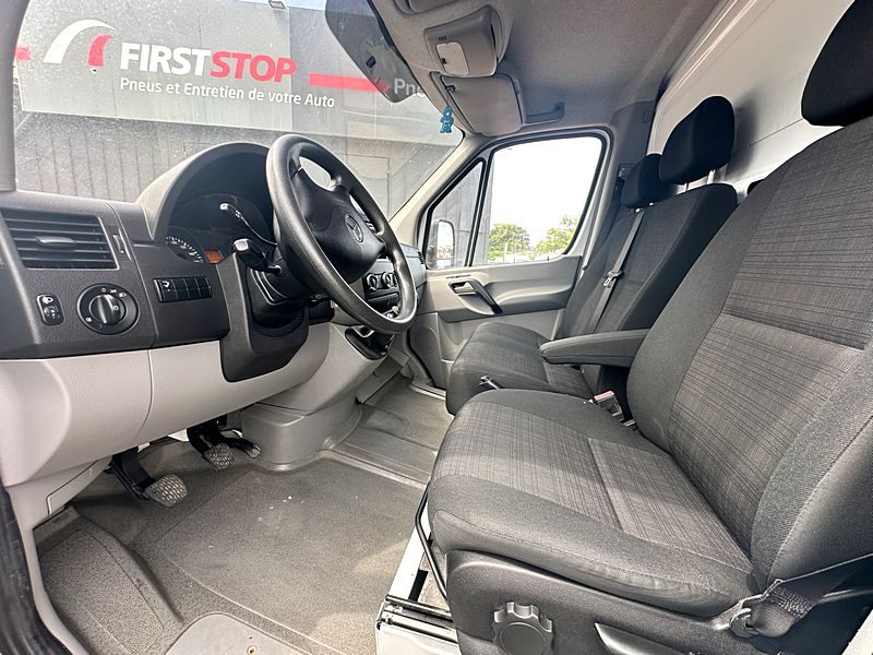 MERCEDES  22 000HT Sprinter 20m3 Hayon 68 000KM Caisse déménagement Fourgon roues jumelées 2018