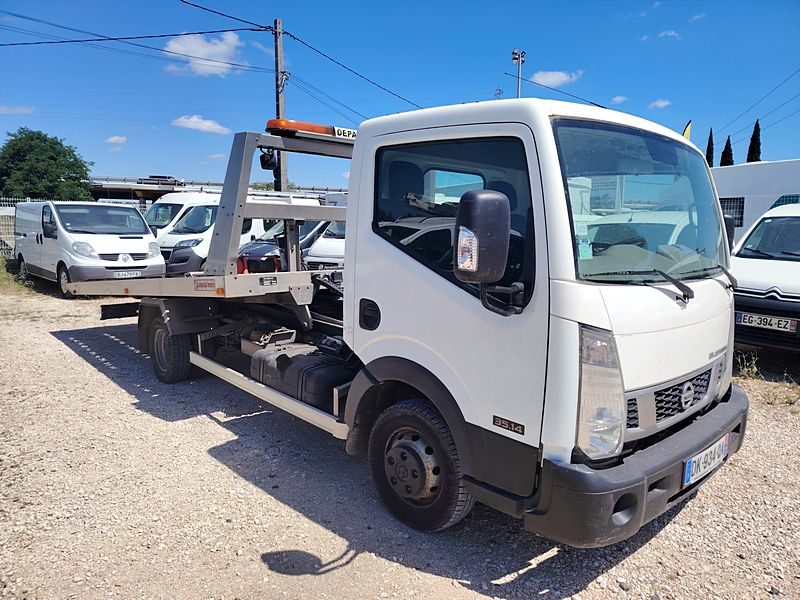 NISSAN CABSTAR 35c14 dépanneuse  plateau coulissant 2014