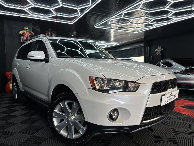 MITSUBISHI OUTLANDER II 2012