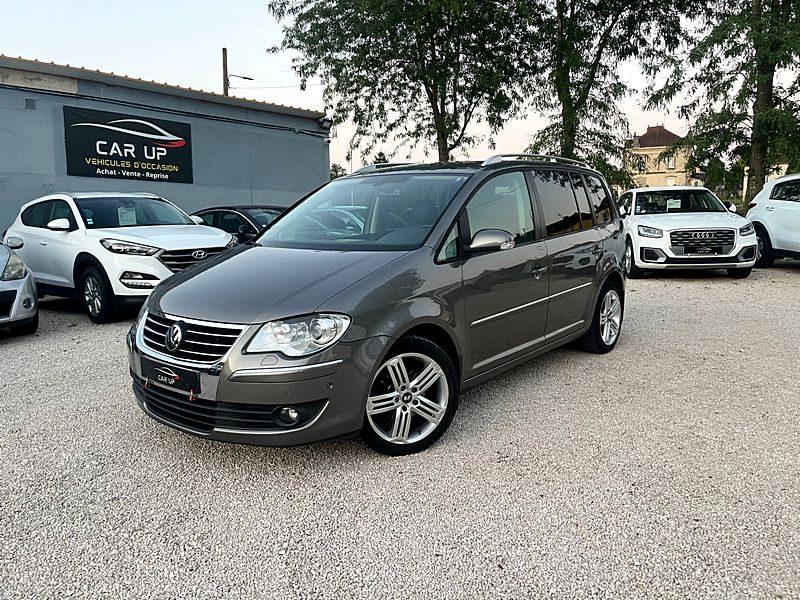 VOLKSWAGEN TOURAN 2007