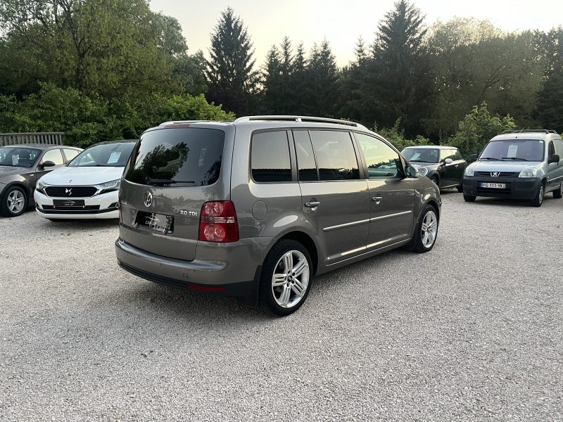 VOLKSWAGEN TOURAN 2007