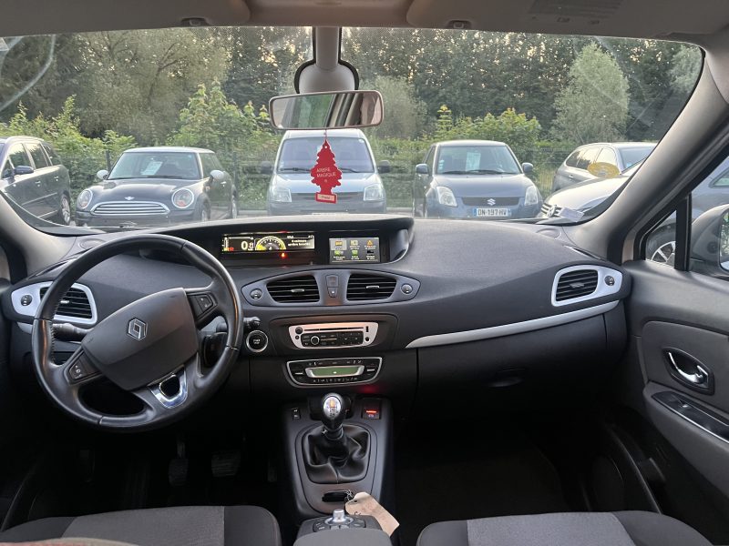 RENAULT SCENIC III 2014