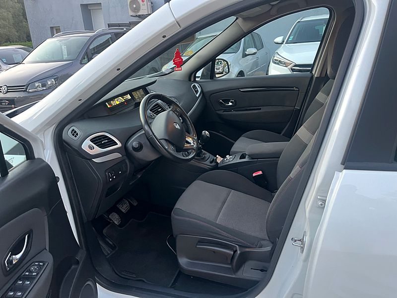 RENAULT SCENIC III 2014