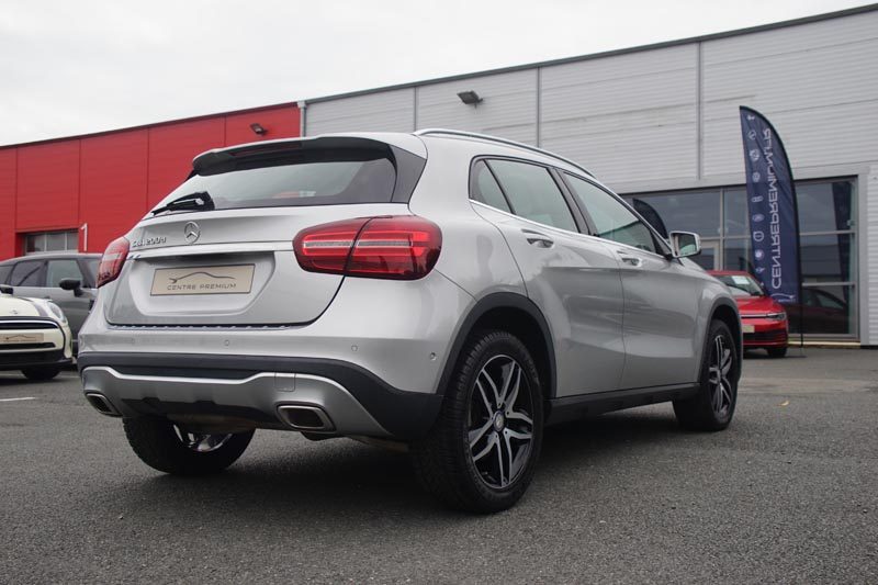 MERCEDES GLA 200D