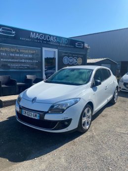 RENAULT MEGANE III BOSE 2012