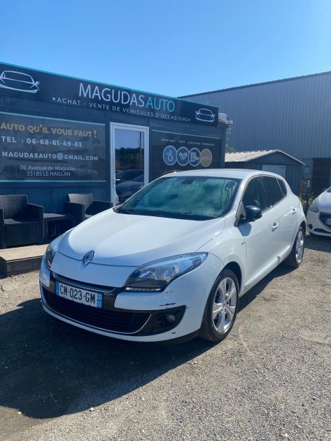 RENAULT MEGANE III BOSE 2012