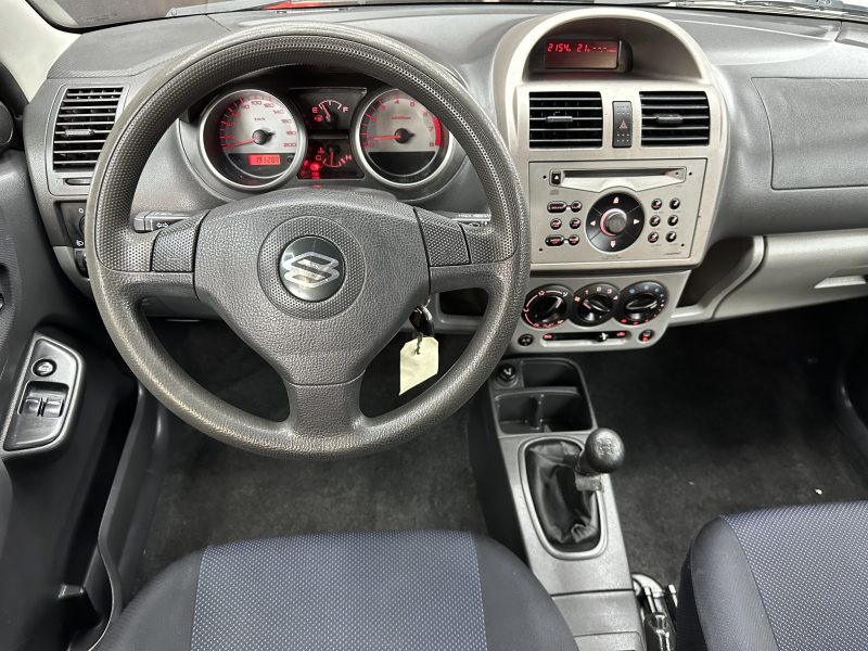 SUZUKI IGNIS 2005