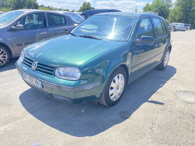 VOLKSWAGEN GOLF 1999