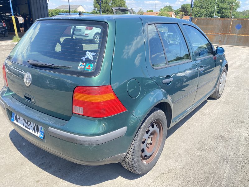 VOLKSWAGEN GOLF 1999