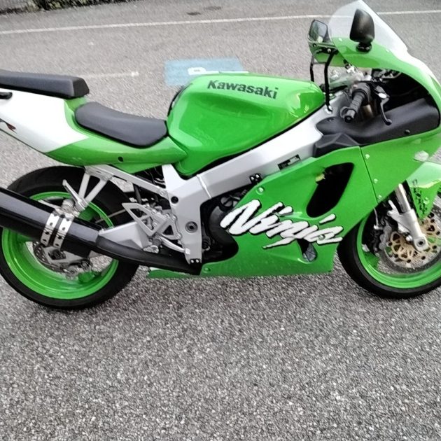 KAWASAKI ZX7R 1996